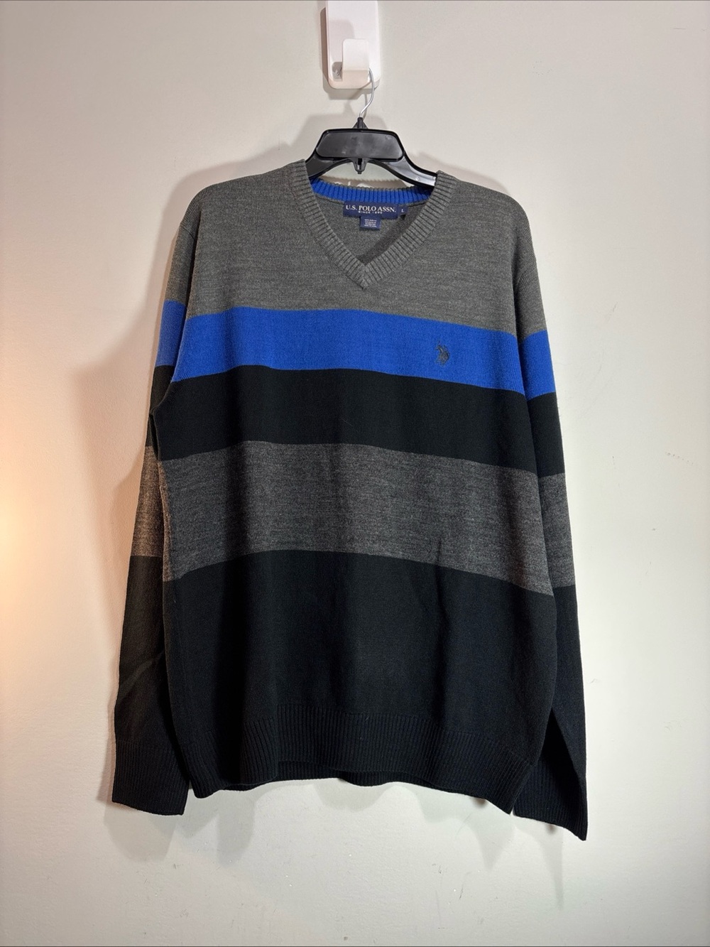 U.S. Polo Assn. Men’s V-Neck Stripe Sweater - Gray/Blue/Black. 1341